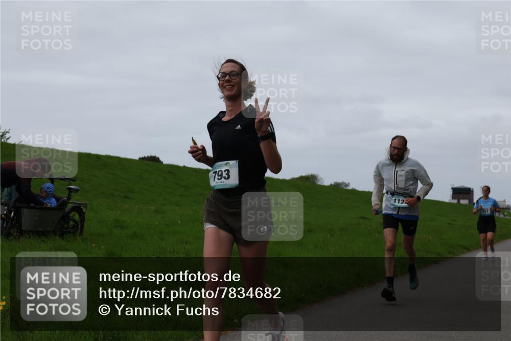 04.05.2025 - 8. Wedeler Halbmarathon Yannick Fuchs http://msf.ph/oto/7834682 04.05.2025 11:22:47 Laufen 793, 112 meine-sportfotos.de