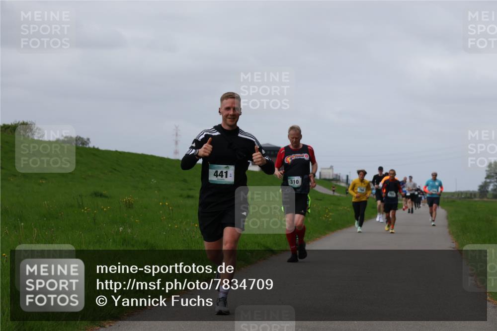 04.05.2025 - 8. Wedeler Halbmarathon Yannick Fuchs http://msf.ph/oto/7834709 04.05.2025 11:43:44 Laufen 441, 310 meine-sportfotos.de