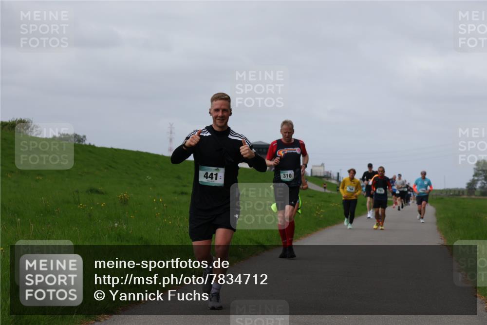04.05.2025 - 8. Wedeler Halbmarathon Yannick Fuchs http://msf.ph/oto/7834712 04.05.2025 11:43:45 Laufen 310, 441 meine-sportfotos.de