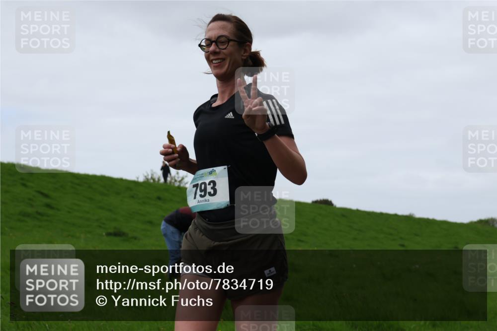 04.05.2025 - 8. Wedeler Halbmarathon Yannick Fuchs http://msf.ph/oto/7834719 04.05.2025 11:22:48 Laufen 793 meine-sportfotos.de