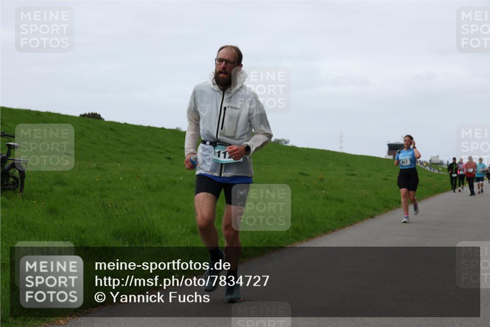 04.05.2025 - 8. Wedeler Halbmarathon Yannick Fuchs http://msf.ph/oto/7834727 04.05.2025 11:22:49 Laufen 112, 917 meine-sportfotos.de