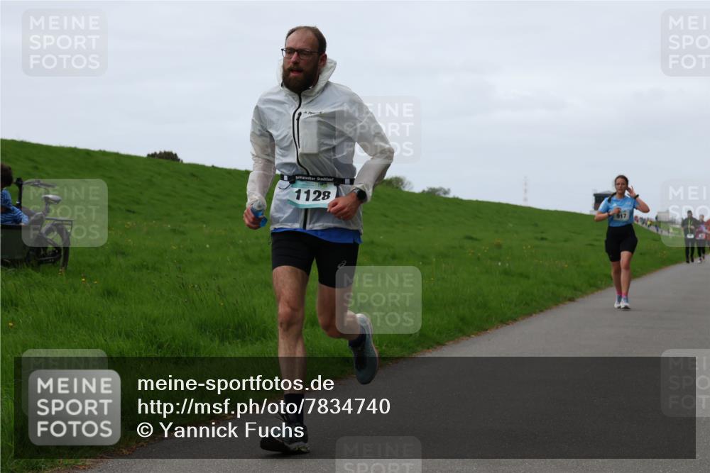 04.05.2025 - 8. Wedeler Halbmarathon Yannick Fuchs http://msf.ph/oto/7834740 04.05.2025 11:22:49 Laufen 107, 1128, 917 meine-sportfotos.de