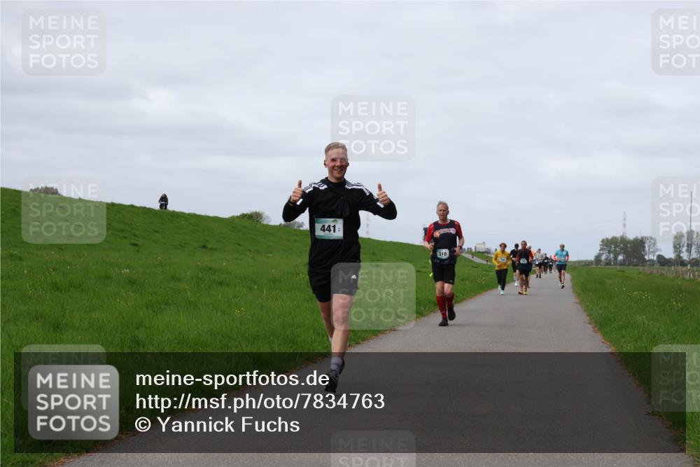 04.05.2025 - 8. Wedeler Halbmarathon Yannick Fuchs http://msf.ph/oto/7834763 04.05.2025 11:43:46 Laufen 441, 310 meine-sportfotos.de