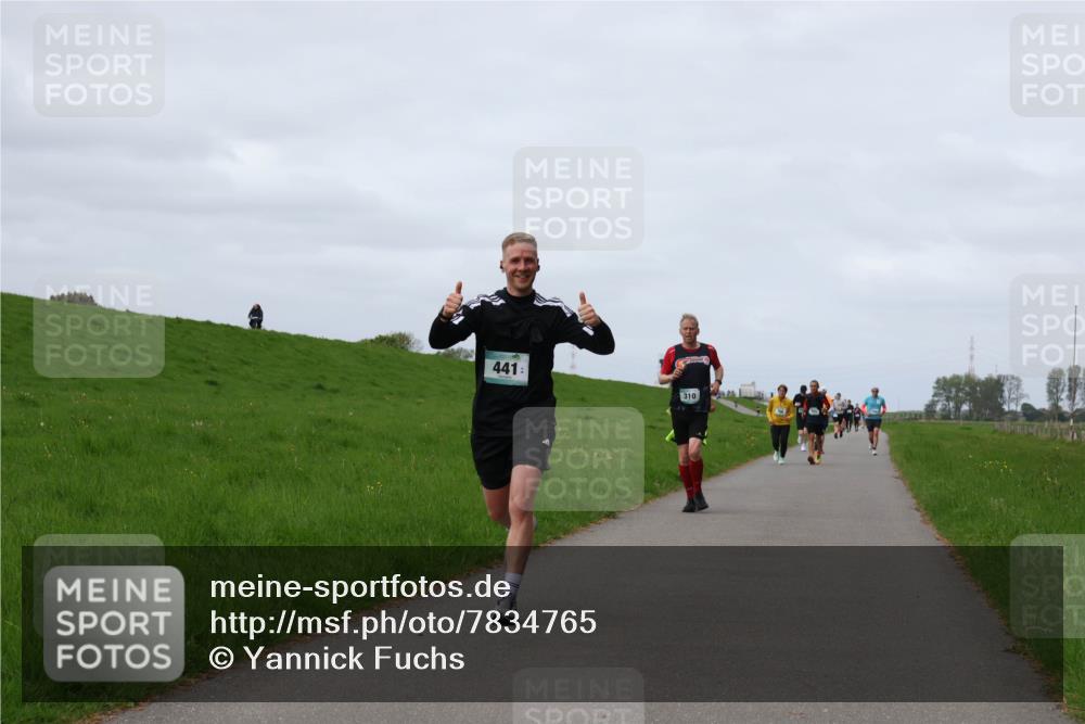 04.05.2025 - 8. Wedeler Halbmarathon Yannick Fuchs http://msf.ph/oto/7834765 04.05.2025 11:43:46 Laufen 441, 310 meine-sportfotos.de