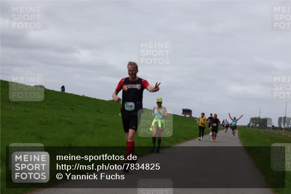04.05.2025 - 8. Wedeler Halbmarathon Yannick Fuchs http://msf.ph/oto/7834825 04.05.2025 11:43:50 Laufen 310, 11 meine-sportfotos.de