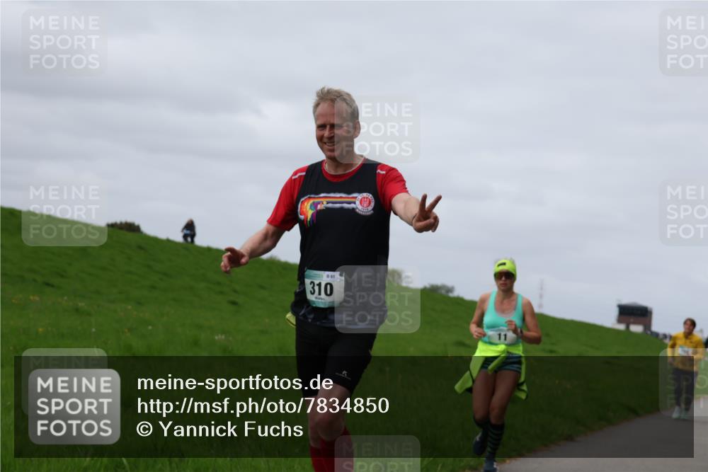 04.05.2025 - 8. Wedeler Halbmarathon Yannick Fuchs http://msf.ph/oto/7834850 04.05.2025 11:43:50 Laufen 61, 310 meine-sportfotos.de