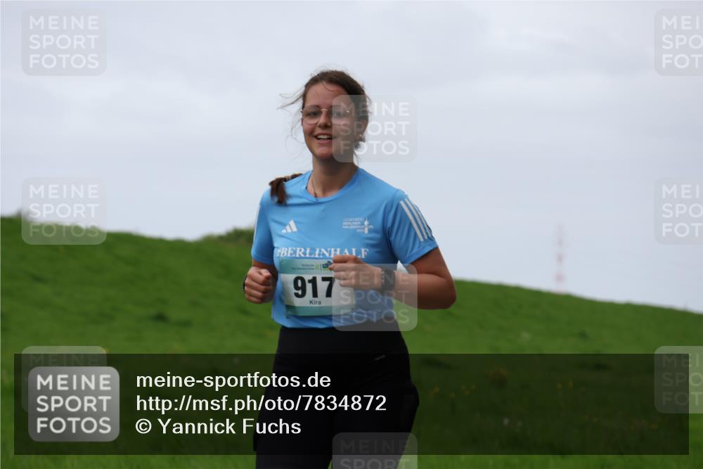 04.05.2025 - 8. Wedeler Halbmarathon Yannick Fuchs http://msf.ph/oto/7834872 04.05.2025 11:22:53 Laufen 917 meine-sportfotos.de