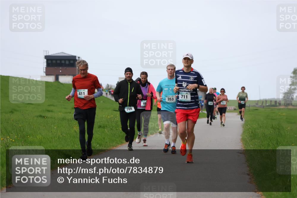 04.05.2025 - 8. Wedeler Halbmarathon Yannick Fuchs http://msf.ph/oto/7834879 04.05.2025 11:22:54 Laufen 411, 709, 2, 89, 353, 711, 715 meine-sportfotos.de