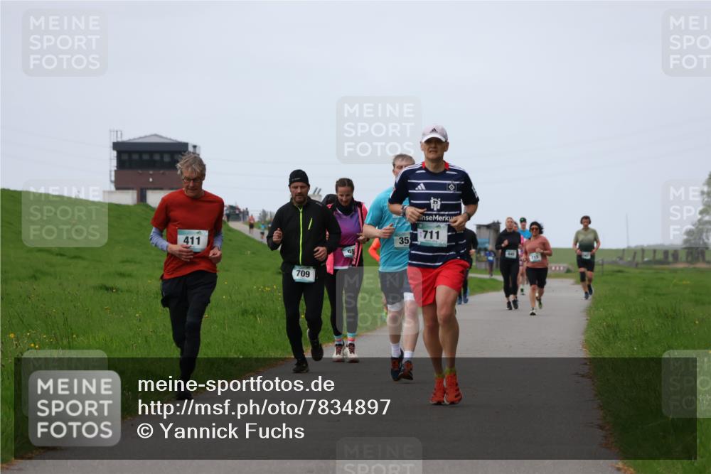 04.05.2025 - 8. Wedeler Halbmarathon Yannick Fuchs http://msf.ph/oto/7834897 04.05.2025 11:22:54 Laufen 411, 709, 69, 35, 711 meine-sportfotos.de