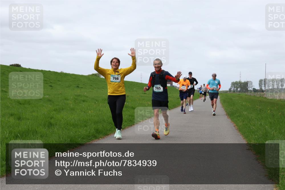 04.05.2025 - 8. Wedeler Halbmarathon Yannick Fuchs http://msf.ph/oto/7834939 04.05.2025 11:43:56 Laufen 766, 765 meine-sportfotos.de