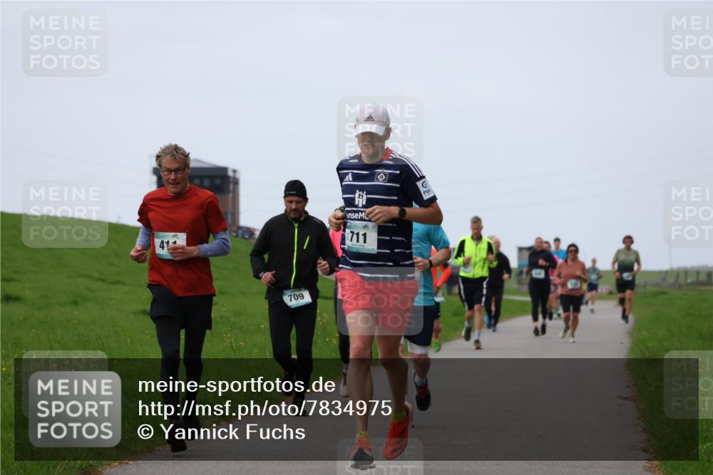 04.05.2025 - 8. Wedeler Halbmarathon Yannick Fuchs http://msf.ph/oto/7834975 04.05.2025 11:22:56 Laufen 41, 709, 711, 21 meine-sportfotos.de