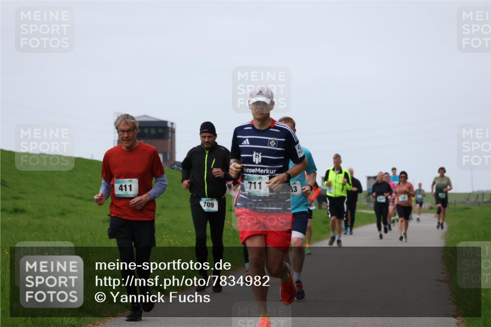 04.05.2025 - 8. Wedeler Halbmarathon Yannick Fuchs http://msf.ph/oto/7834982 04.05.2025 11:22:56 Laufen 411, 709, 711, 53 meine-sportfotos.de