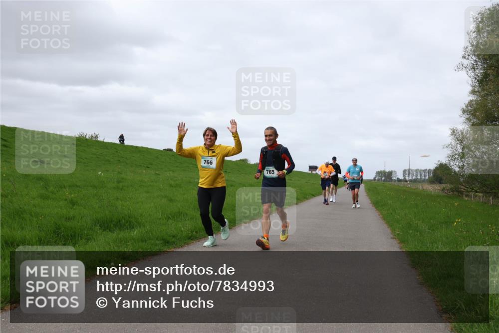 04.05.2025 - 8. Wedeler Halbmarathon Yannick Fuchs http://msf.ph/oto/7834993 04.05.2025 11:43:58 Laufen 766, 765 meine-sportfotos.de