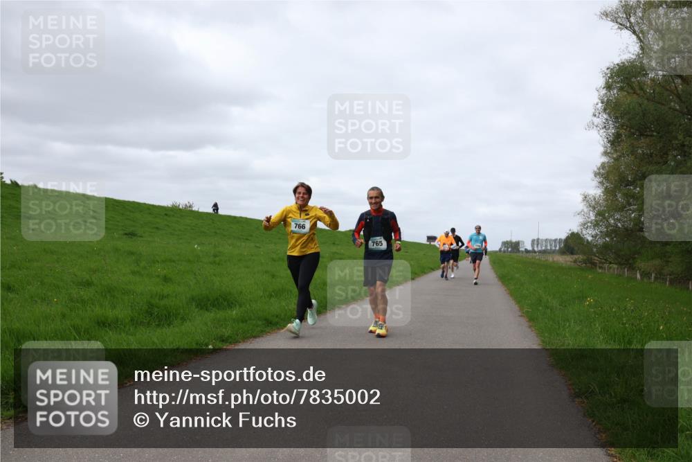04.05.2025 - 8. Wedeler Halbmarathon Yannick Fuchs http://msf.ph/oto/7835002 04.05.2025 11:43:58 Laufen 766, 765 meine-sportfotos.de