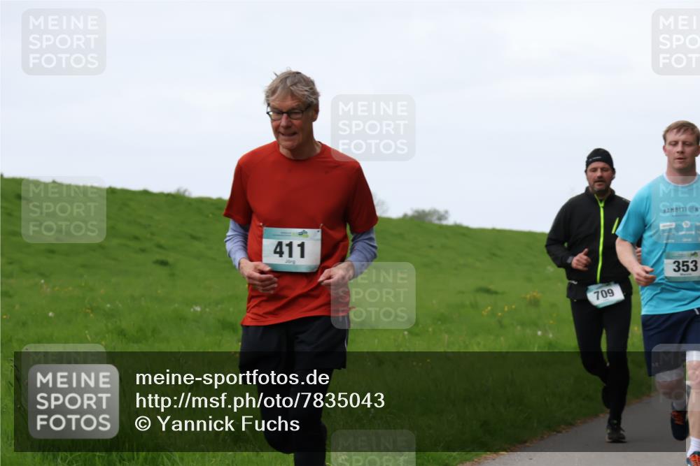 04.05.2025 - 8. Wedeler Halbmarathon Yannick Fuchs http://msf.ph/oto/7835043 04.05.2025 11:23:01 Laufen 411, 709, 353 meine-sportfotos.de