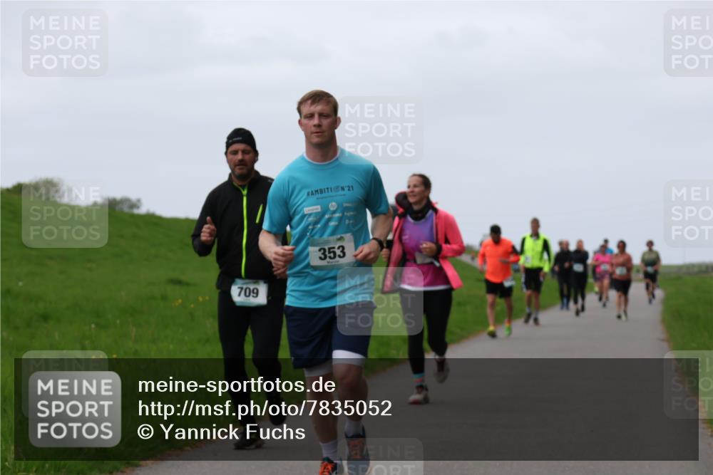 04.05.2025 - 8. Wedeler Halbmarathon Yannick Fuchs http://msf.ph/oto/7835052 04.05.2025 11:23:02 Laufen 21, 709, 353 meine-sportfotos.de