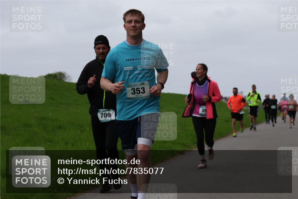 04.05.2025 - 8. Wedeler Halbmarathon Yannick Fuchs http://msf.ph/oto/7835077 04.05.2025 11:23:03 Laufen 709, 21, 353, 89 meine-sportfotos.de