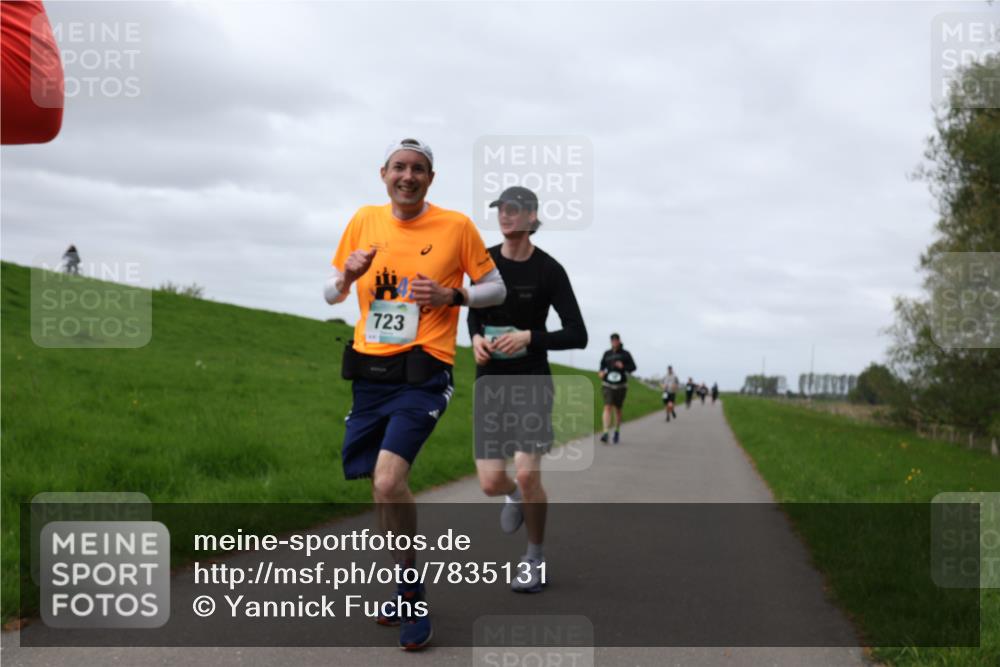 04.05.2025 - 8. Wedeler Halbmarathon Yannick Fuchs http://msf.ph/oto/7835131 04.05.2025 11:44:03 Laufen 723 meine-sportfotos.de