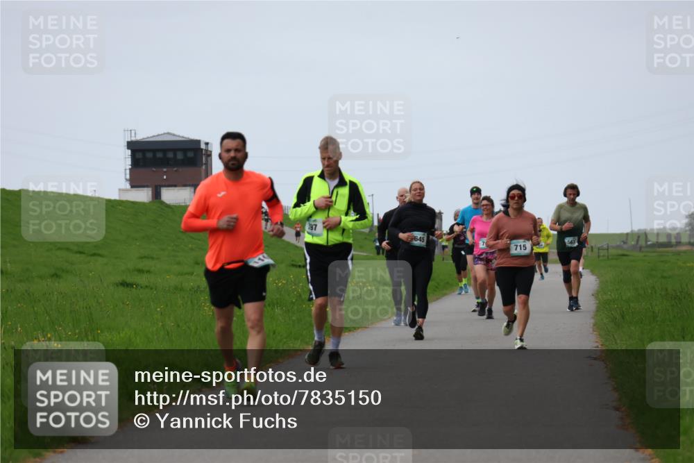 04.05.2025 - 8. Wedeler Halbmarathon Yannick Fuchs http://msf.ph/oto/7835150 04.05.2025 11:23:06 Laufen 97, 645, 563, 715 meine-sportfotos.de