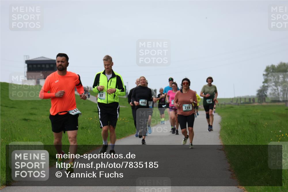 04.05.2025 - 8. Wedeler Halbmarathon Yannick Fuchs http://msf.ph/oto/7835185 04.05.2025 11:23:06 Laufen 110, 397, 645, 715 meine-sportfotos.de