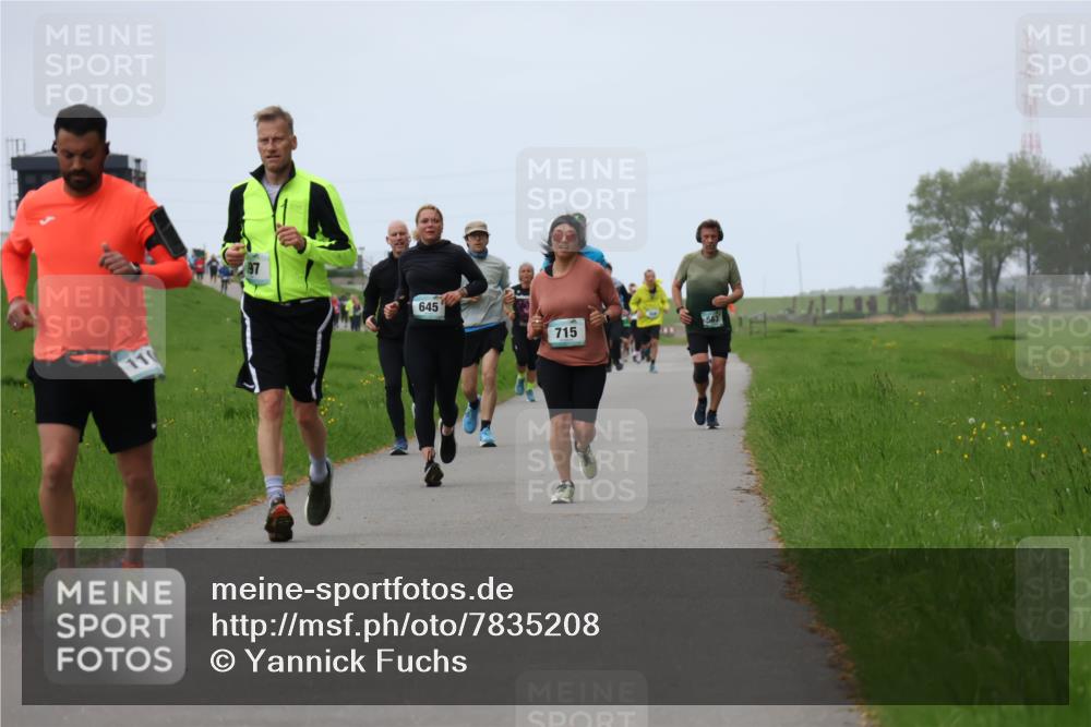 04.05.2025 - 8. Wedeler Halbmarathon Yannick Fuchs http://msf.ph/oto/7835208 04.05.2025 11:23:07 Laufen 110, 645, 715, 563, 14 meine-sportfotos.de
