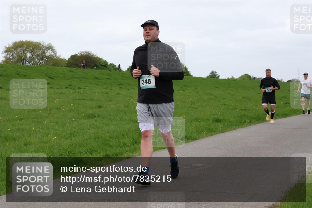 04.05.2025 - 8. Wedeler Halbmarathon Lena Gebhardt http://msf.ph/oto/7835215 04.05.2025 11:26:46 Laufen 346, 736, 533 meine-sportfotos.de