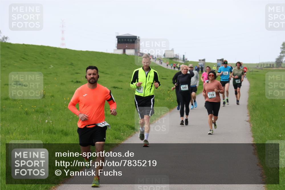 04.05.2025 - 8. Wedeler Halbmarathon Yannick Fuchs http://msf.ph/oto/7835219 04.05.2025 11:23:09 Laufen 97, 645, 715, 336 meine-sportfotos.de