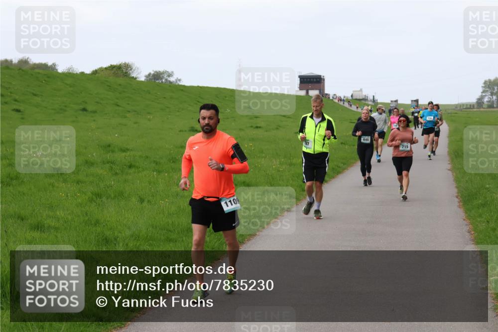 04.05.2025 - 8. Wedeler Halbmarathon Yannick Fuchs http://msf.ph/oto/7835230 04.05.2025 11:23:11 Laufen 110, 645, 715 meine-sportfotos.de