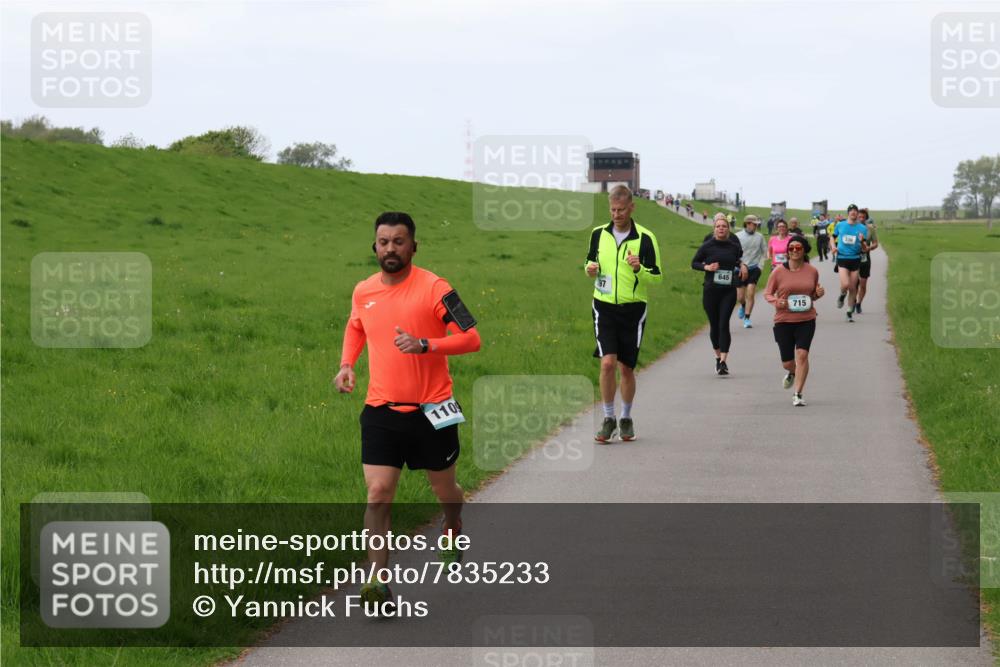 04.05.2025 - 8. Wedeler Halbmarathon Yannick Fuchs http://msf.ph/oto/7835233 04.05.2025 11:23:11 Laufen 110, 97, 645, 715 meine-sportfotos.de