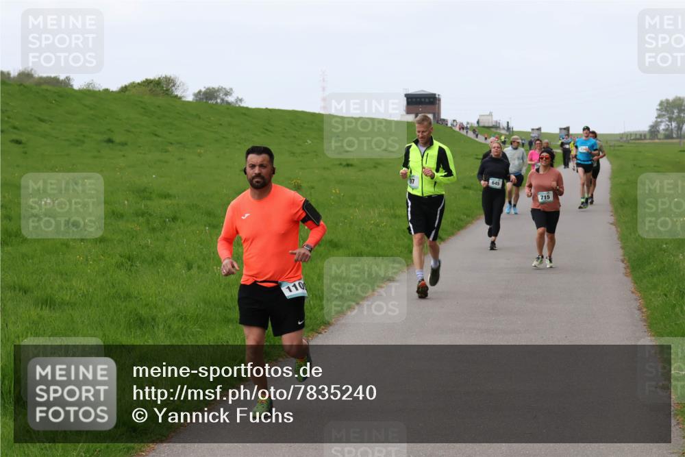 04.05.2025 - 8. Wedeler Halbmarathon Yannick Fuchs http://msf.ph/oto/7835240 04.05.2025 11:23:11 Laufen 110, 645, 715 meine-sportfotos.de