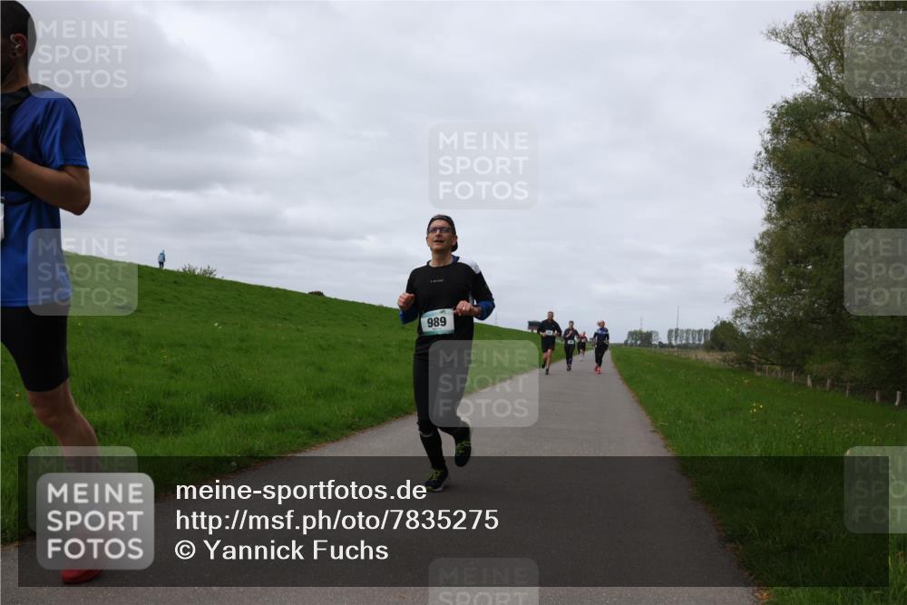 04.05.2025 - 8. Wedeler Halbmarathon Yannick Fuchs http://msf.ph/oto/7835275 04.05.2025 11:44:19 Laufen 989 meine-sportfotos.de
