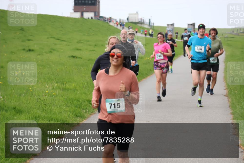 04.05.2025 - 8. Wedeler Halbmarathon Yannick Fuchs http://msf.ph/oto/7835288 04.05.2025 11:23:14 Laufen 715, 796, 336, 563 meine-sportfotos.de