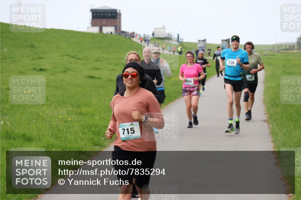 04.05.2025 - 8. Wedeler Halbmarathon Yannick Fuchs http://msf.ph/oto/7835294 04.05.2025 11:23:15 Laufen 715, 796, 336, 563 meine-sportfotos.de