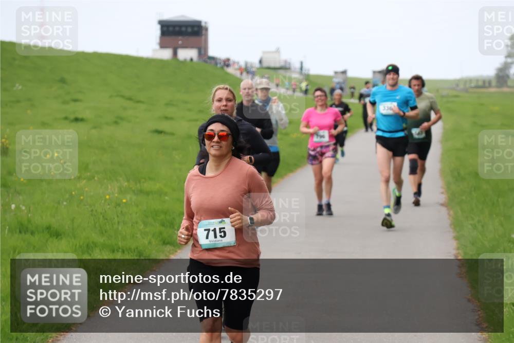 04.05.2025 - 8. Wedeler Halbmarathon Yannick Fuchs http://msf.ph/oto/7835297 04.05.2025 11:23:15 Laufen 715, 7910 meine-sportfotos.de