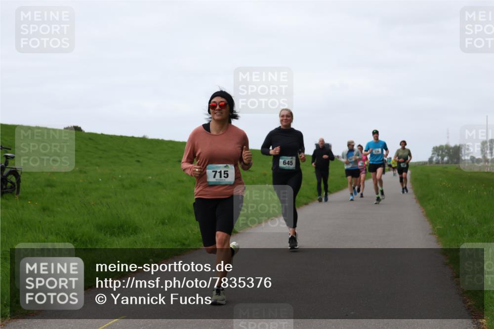04.05.2025 - 8. Wedeler Halbmarathon Yannick Fuchs http://msf.ph/oto/7835376 04.05.2025 11:23:17 Laufen 715, 645 meine-sportfotos.de