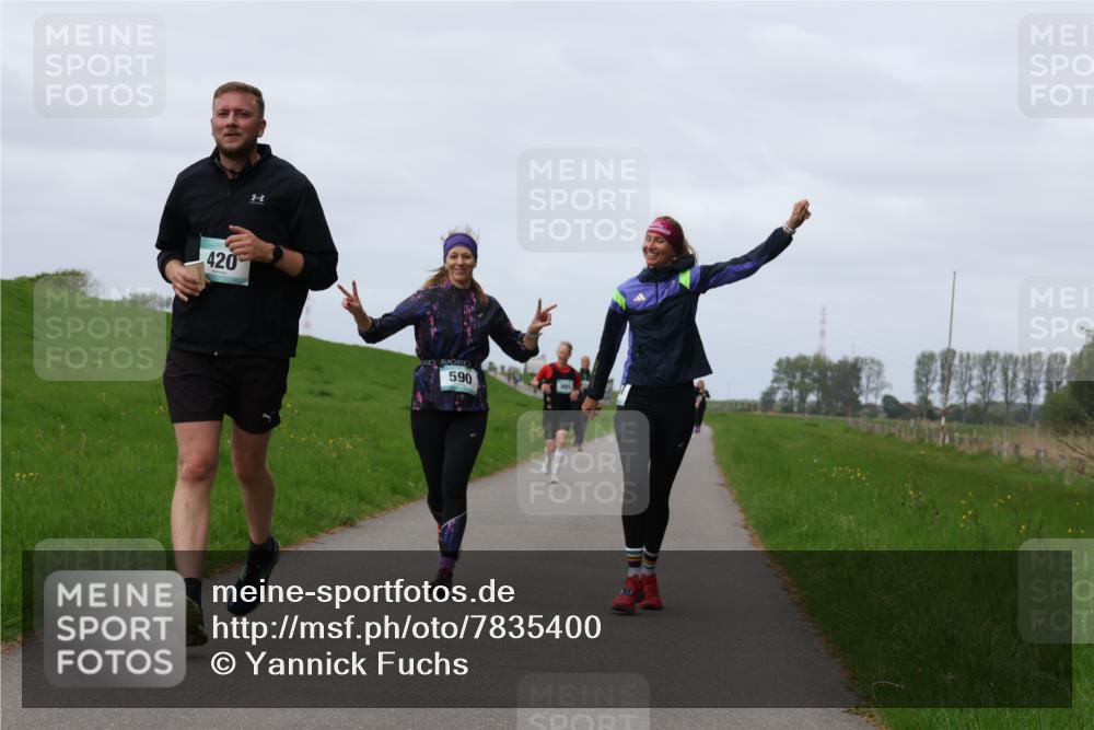 04.05.2025 - 8. Wedeler Halbmarathon Yannick Fuchs http://msf.ph/oto/7835400 04.05.2025 11:44:23 Laufen 420, 590 meine-sportfotos.de