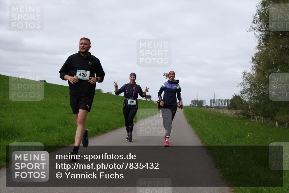 04.05.2025 - 8. Wedeler Halbmarathon Yannick Fuchs http://msf.ph/oto/7835432 04.05.2025 11:44:24 Laufen 420, 590 meine-sportfotos.de