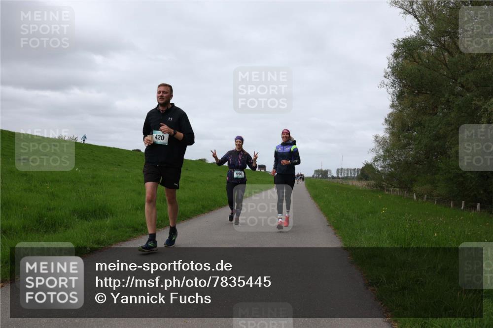 04.05.2025 - 8. Wedeler Halbmarathon Yannick Fuchs http://msf.ph/oto/7835445 04.05.2025 11:44:24 Laufen 420, 590 meine-sportfotos.de