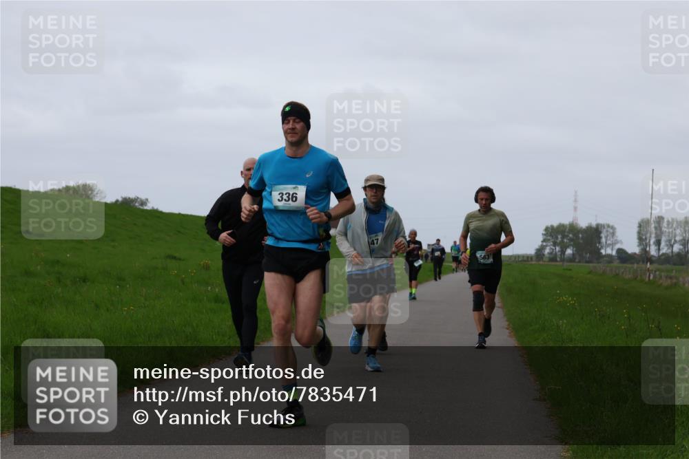 04.05.2025 - 8. Wedeler Halbmarathon Yannick Fuchs http://msf.ph/oto/7835471 04.05.2025 11:23:20 Laufen 336, 563 meine-sportfotos.de