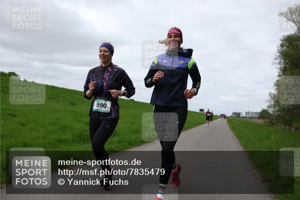 04.05.2025 - 8. Wedeler Halbmarathon Yannick Fuchs http://msf.ph/oto/7835479 04.05.2025 11:44:26 Laufen 590, 5 meine-sportfotos.de