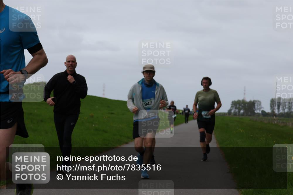 04.05.2025 - 8. Wedeler Halbmarathon Yannick Fuchs http://msf.ph/oto/7835516 04.05.2025 11:23:22 Laufen 947, 563 meine-sportfotos.de