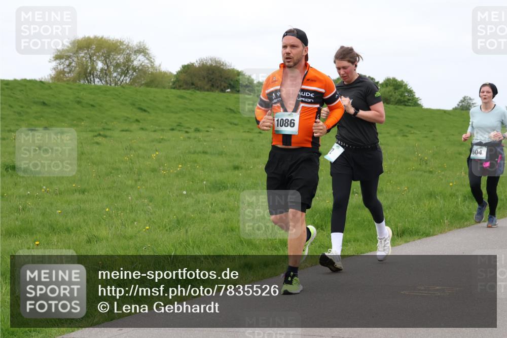 04.05.2025 - 8. Wedeler Halbmarathon Lena Gebhardt http://msf.ph/oto/7835526 04.05.2025 11:27:49 Laufen 1086, 604 meine-sportfotos.de