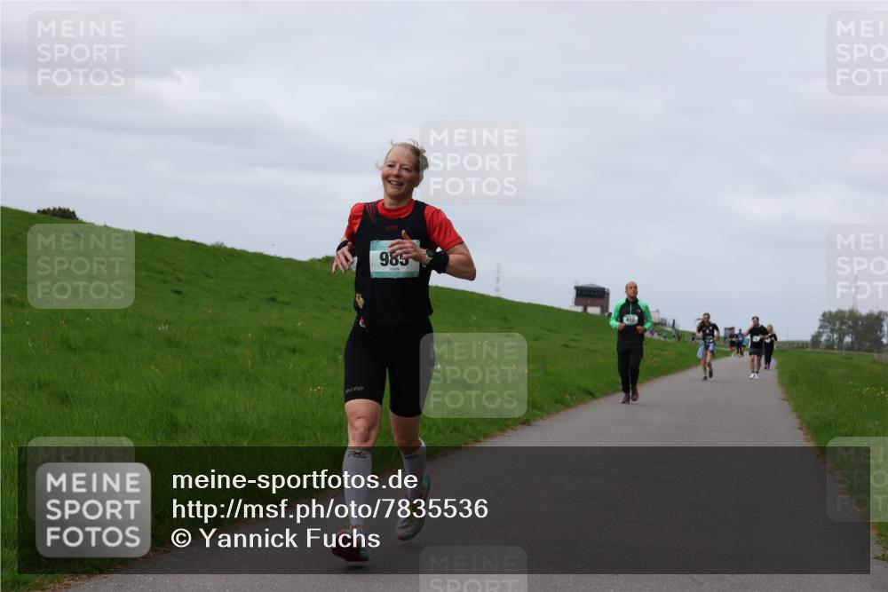 04.05.2025 - 8. Wedeler Halbmarathon Yannick Fuchs http://msf.ph/oto/7835536 04.05.2025 11:44:31 Laufen 985, 432 meine-sportfotos.de