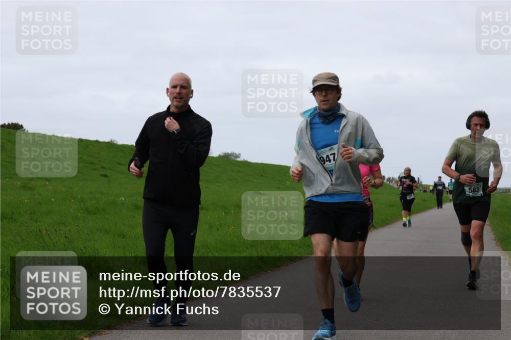 04.05.2025 - 8. Wedeler Halbmarathon Yannick Fuchs http://msf.ph/oto/7835537 04.05.2025 11:23:23 Laufen 947, 375, 563 meine-sportfotos.de