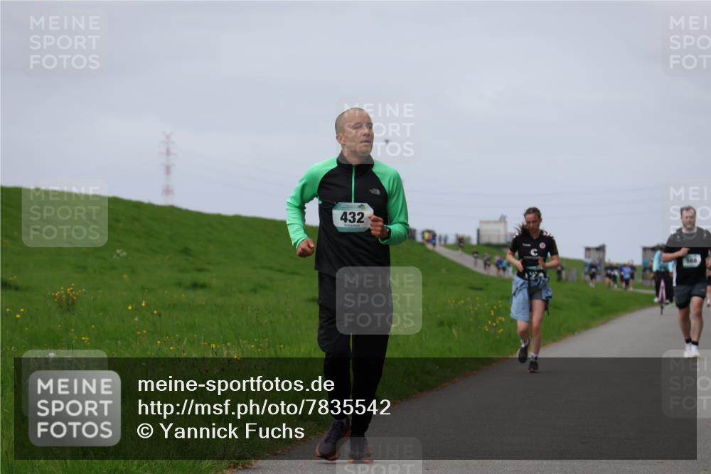 04.05.2025 - 8. Wedeler Halbmarathon Yannick Fuchs http://msf.ph/oto/7835542 04.05.2025 11:44:33 Laufen 432, 568 meine-sportfotos.de