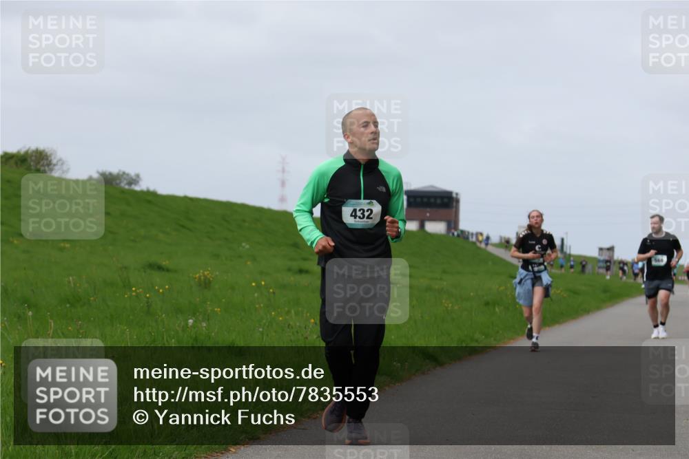 04.05.2025 - 8. Wedeler Halbmarathon Yannick Fuchs http://msf.ph/oto/7835553 04.05.2025 11:44:35 Laufen 432, 560 meine-sportfotos.de