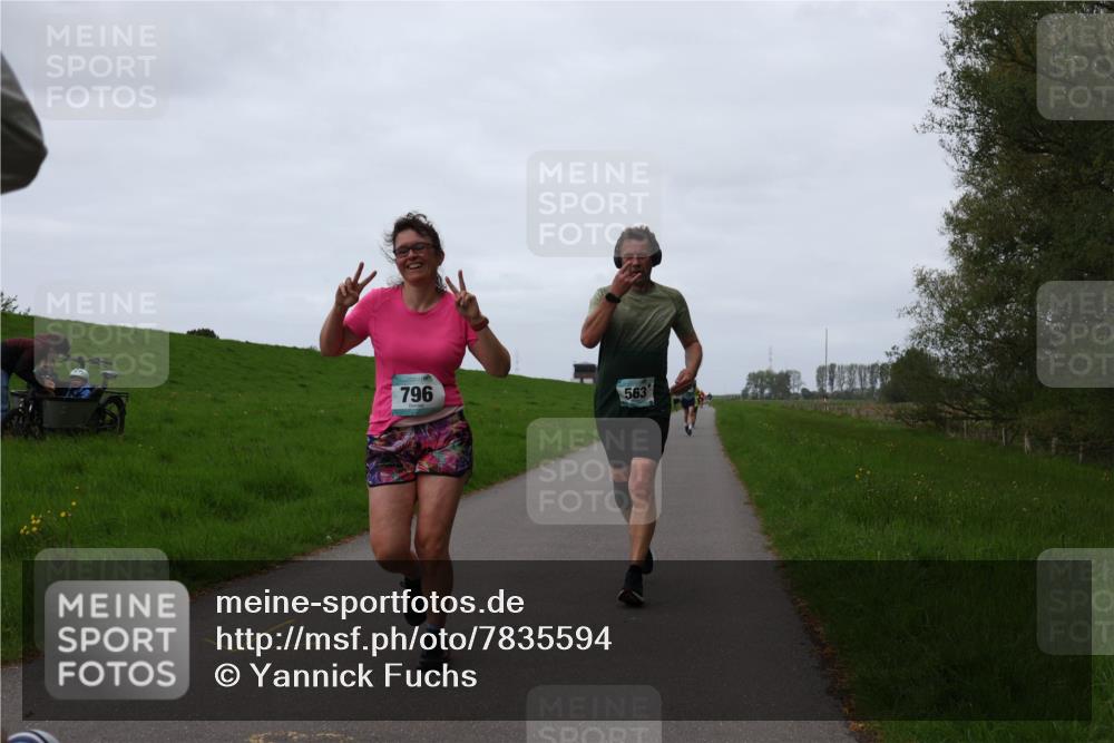 04.05.2025 - 8. Wedeler Halbmarathon Yannick Fuchs http://msf.ph/oto/7835594 04.05.2025 11:23:25 Laufen 796, 563 meine-sportfotos.de