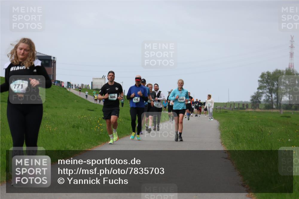 04.05.2025 - 8. Wedeler Halbmarathon Yannick Fuchs http://msf.ph/oto/7835703 04.05.2025 11:44:55 Laufen 771, 606, 470, 138, 440 meine-sportfotos.de