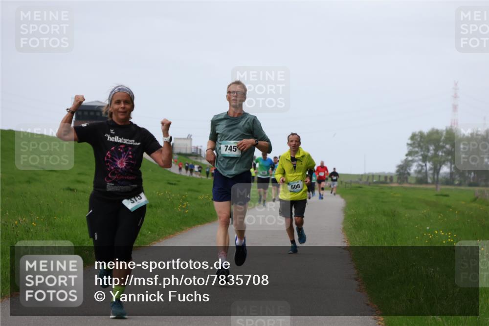 04.05.2025 - 8. Wedeler Halbmarathon Yannick Fuchs http://msf.ph/oto/7835708 04.05.2025 11:23:28 Laufen 57, 373, 745, 508 meine-sportfotos.de
