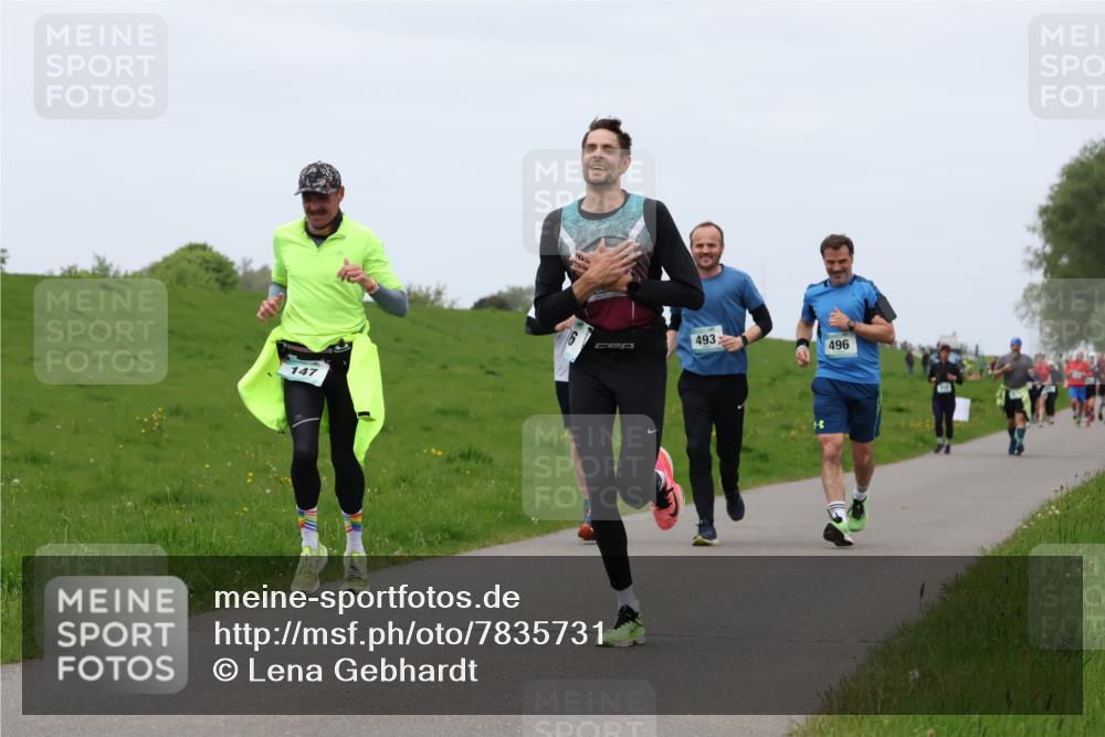 04.05.2025 - 8. Wedeler Halbmarathon Lena Gebhardt http://msf.ph/oto/7835731 04.05.2025 11:28:48 Laufen 147, 493, 496 meine-sportfotos.de